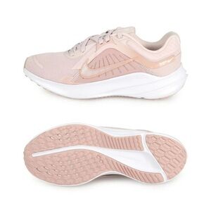 Nike Quest 5 Barely Rose Women 7.5